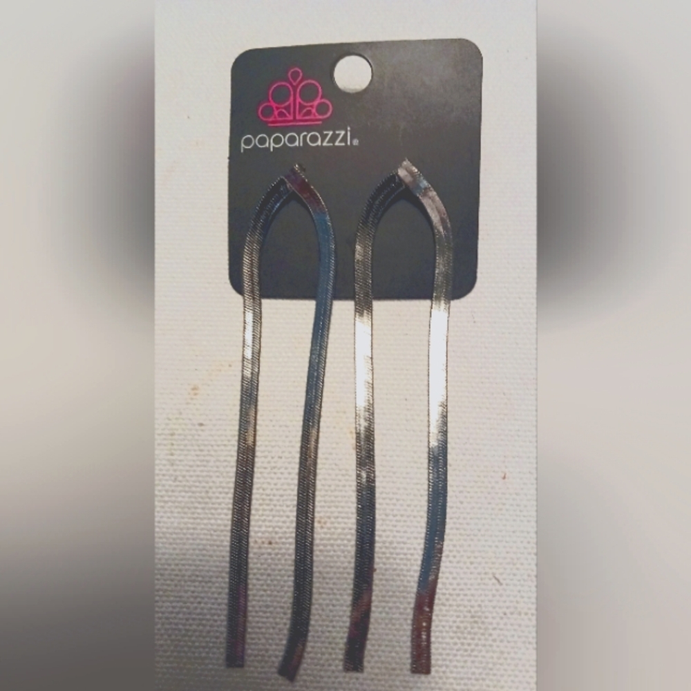 Paparazzi New Silver Tone Dangle Earrings. Post Back. Modern Sleek Design 4 In